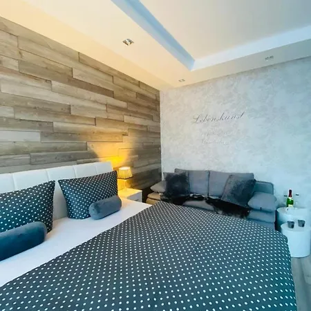 In Διαμέρισμα